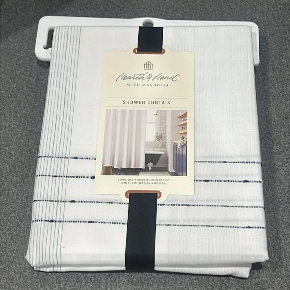 HEARTH & HAND NWT pinstripe border textured shower curtain -blue‎